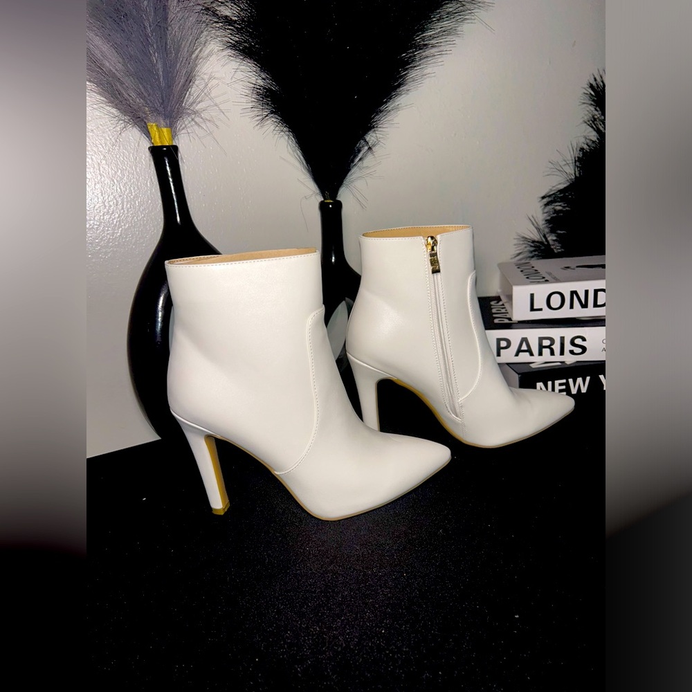 New in Box White Ankle Boot (NIB)